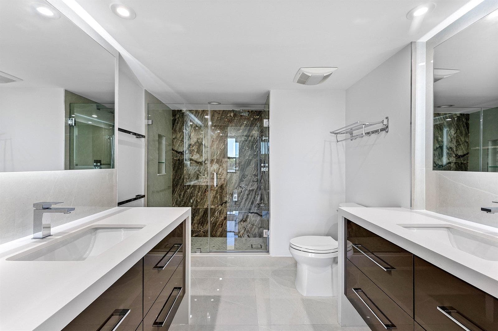 5480 N Ocean Drive B1c photo 15