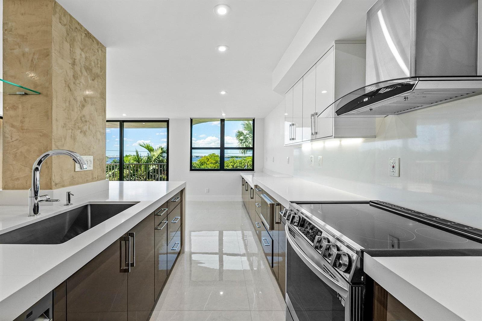 5480 N Ocean Drive B1c photo 4