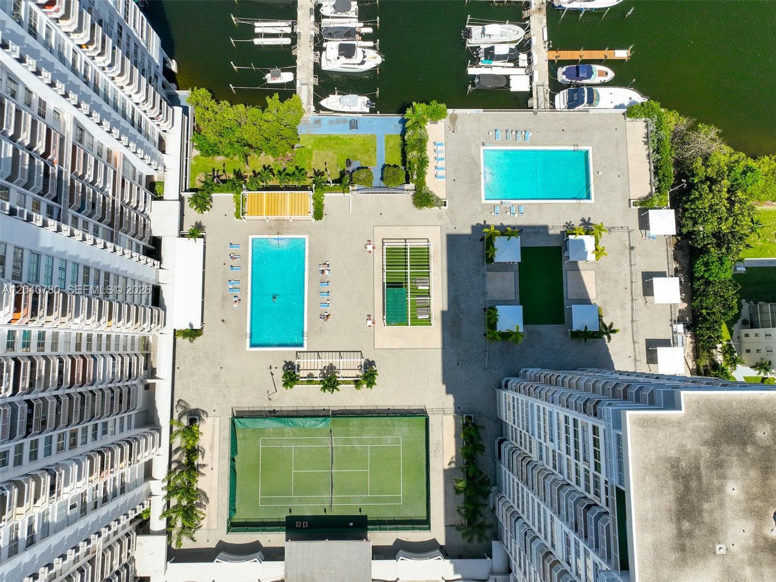 18051 Biscayne Blvd 1905 photo 17