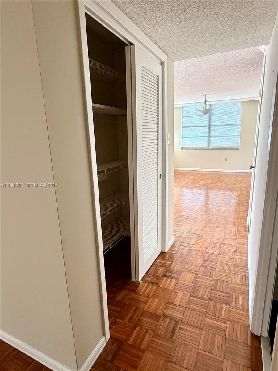 18051 Biscayne Blvd 1905 photo 21