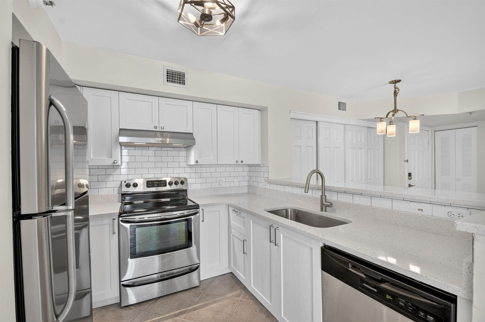 107 Yacht Club Way 208 photo 6