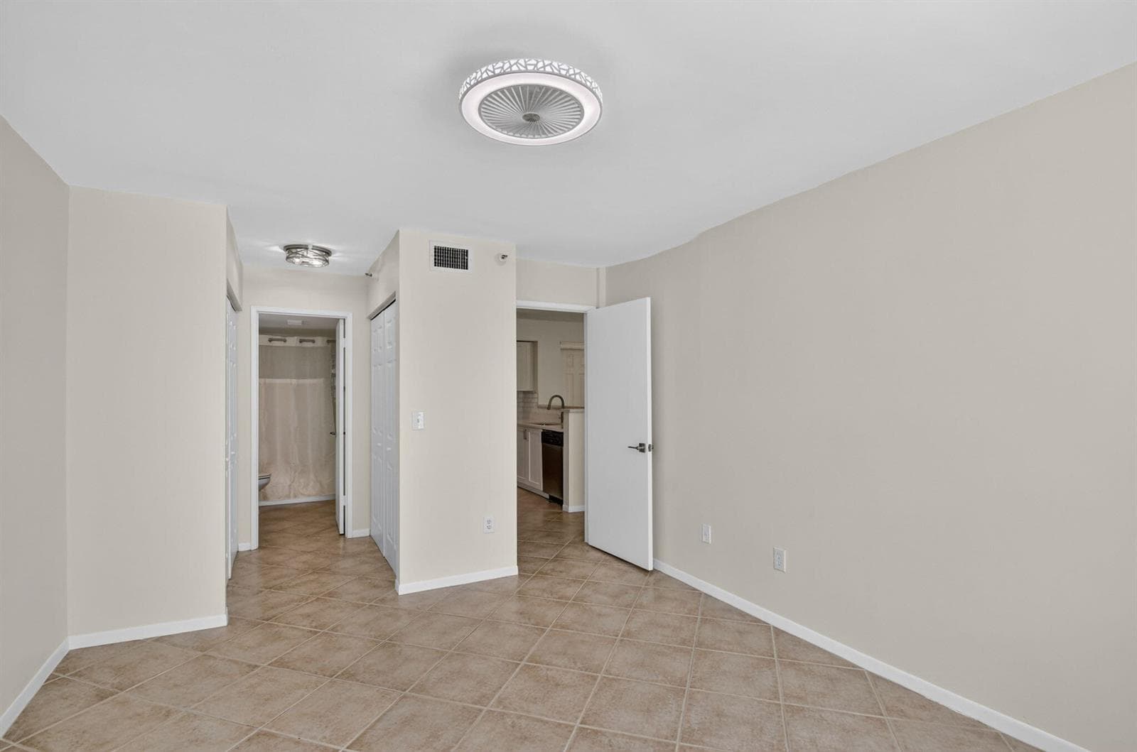 107 Yacht Club Way 208 photo 12