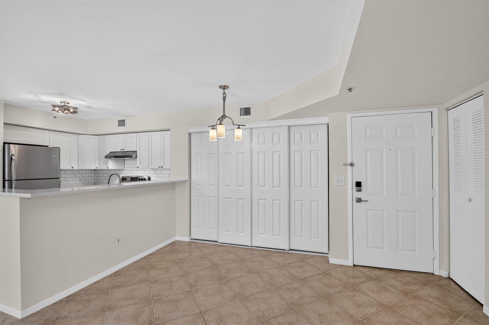 107 Yacht Club Way 208 photo 3
