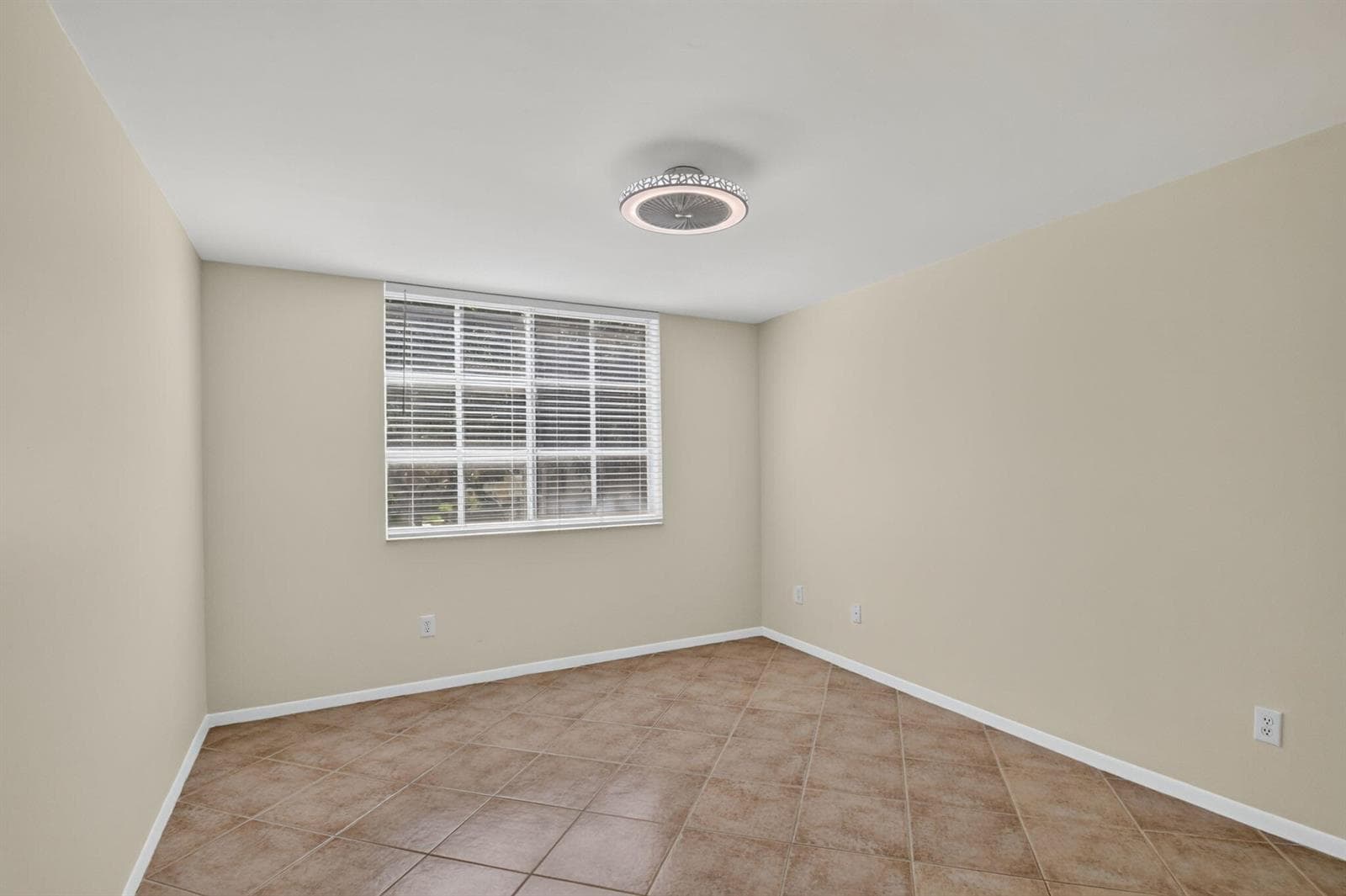 107 Yacht Club Way 208 photo 14