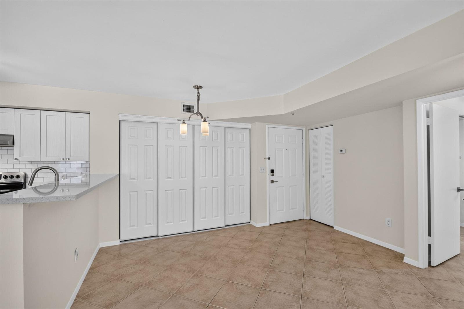107 Yacht Club Way 208 photo 4