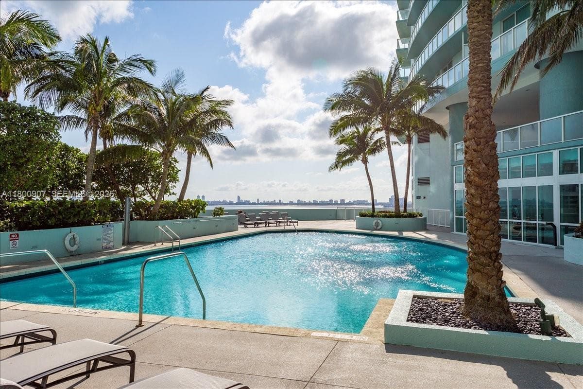1900 N Bayshore Drive 912 photo 15