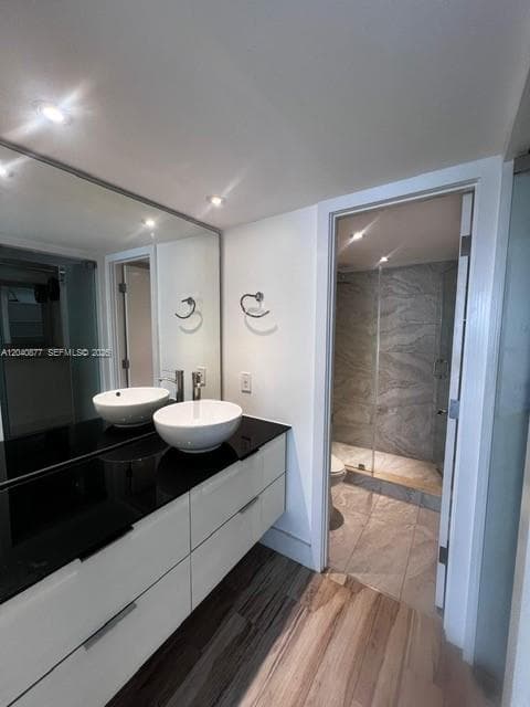 600 NE 36 1706 photo 15