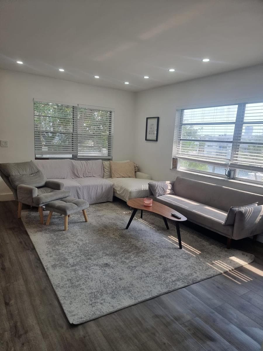 2100 Diana Drive 310 photo 11