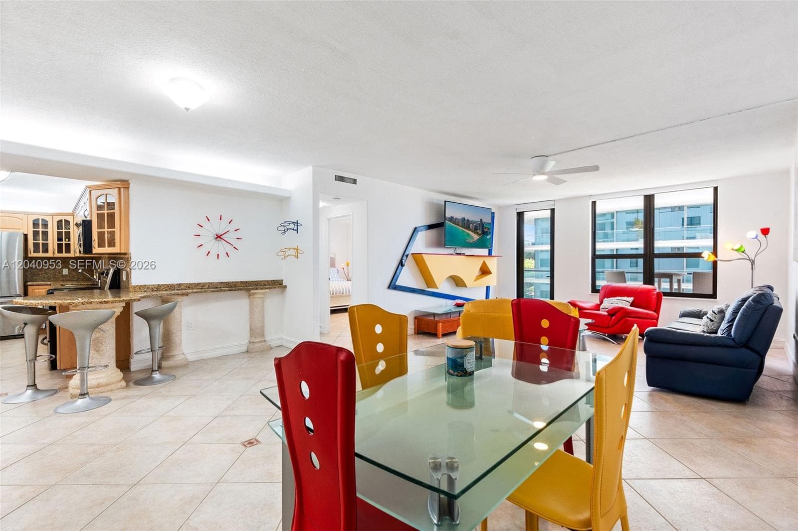 10185 Collins Ave 521 photo 2