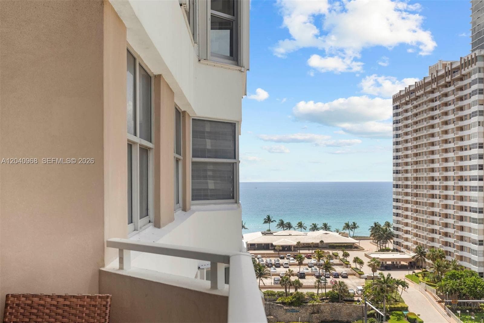 1965 S Ocean Dr 11E photo 2