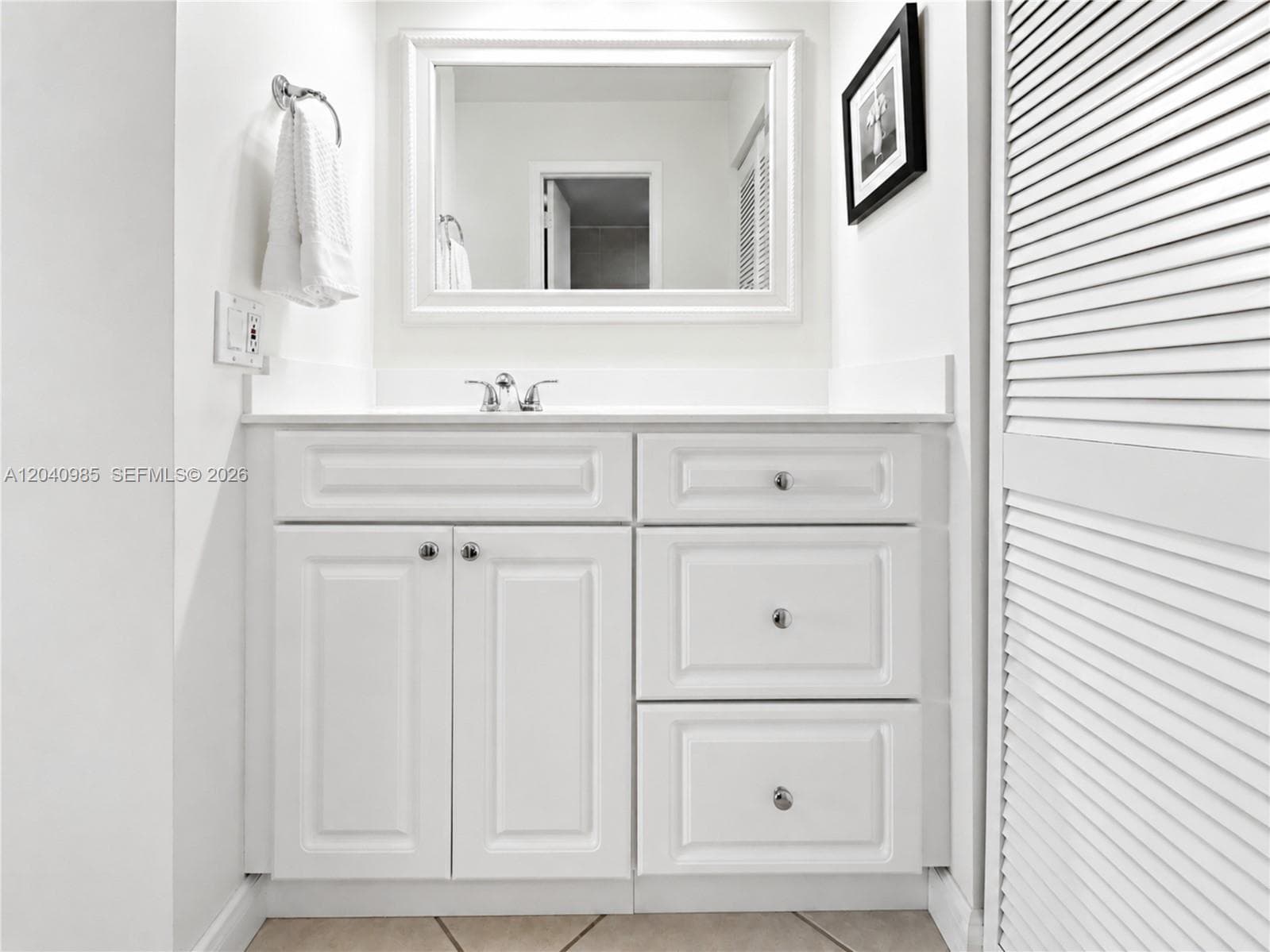 1817 S Ocean Dr 620 photo 13