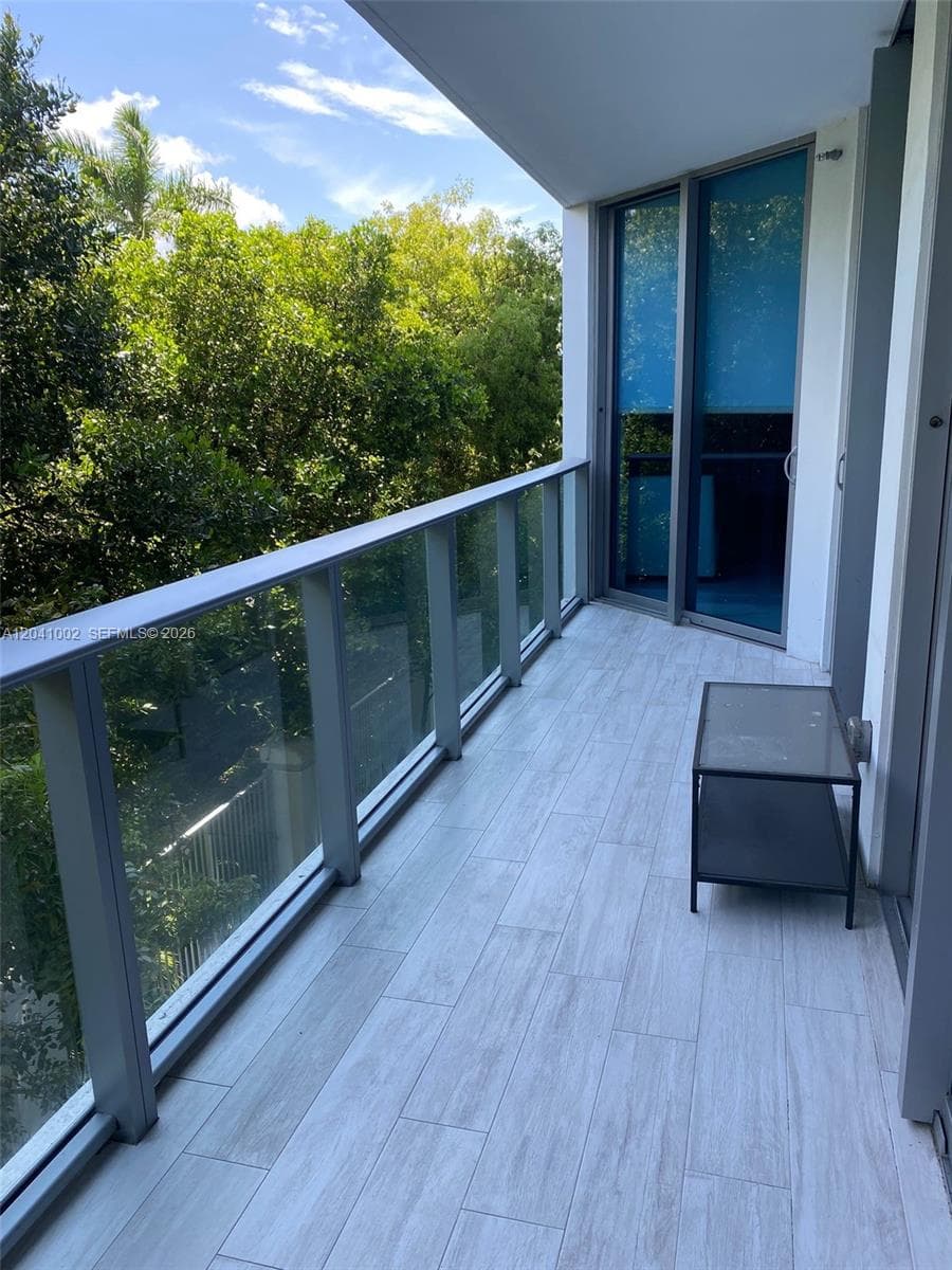 17301 Biscayne Blvd 206 photo 1