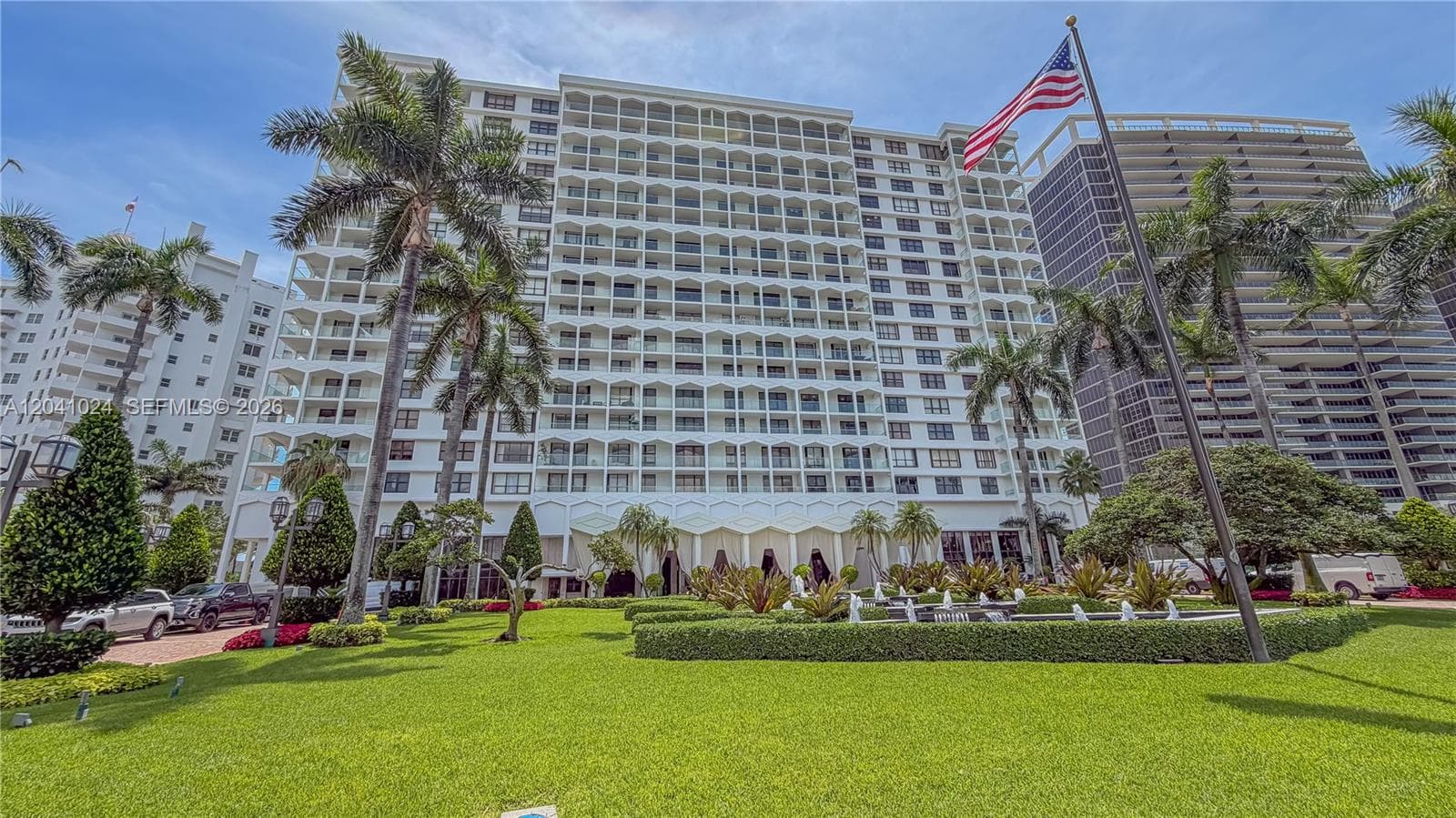 9801 Collins Ave 3U photo 1