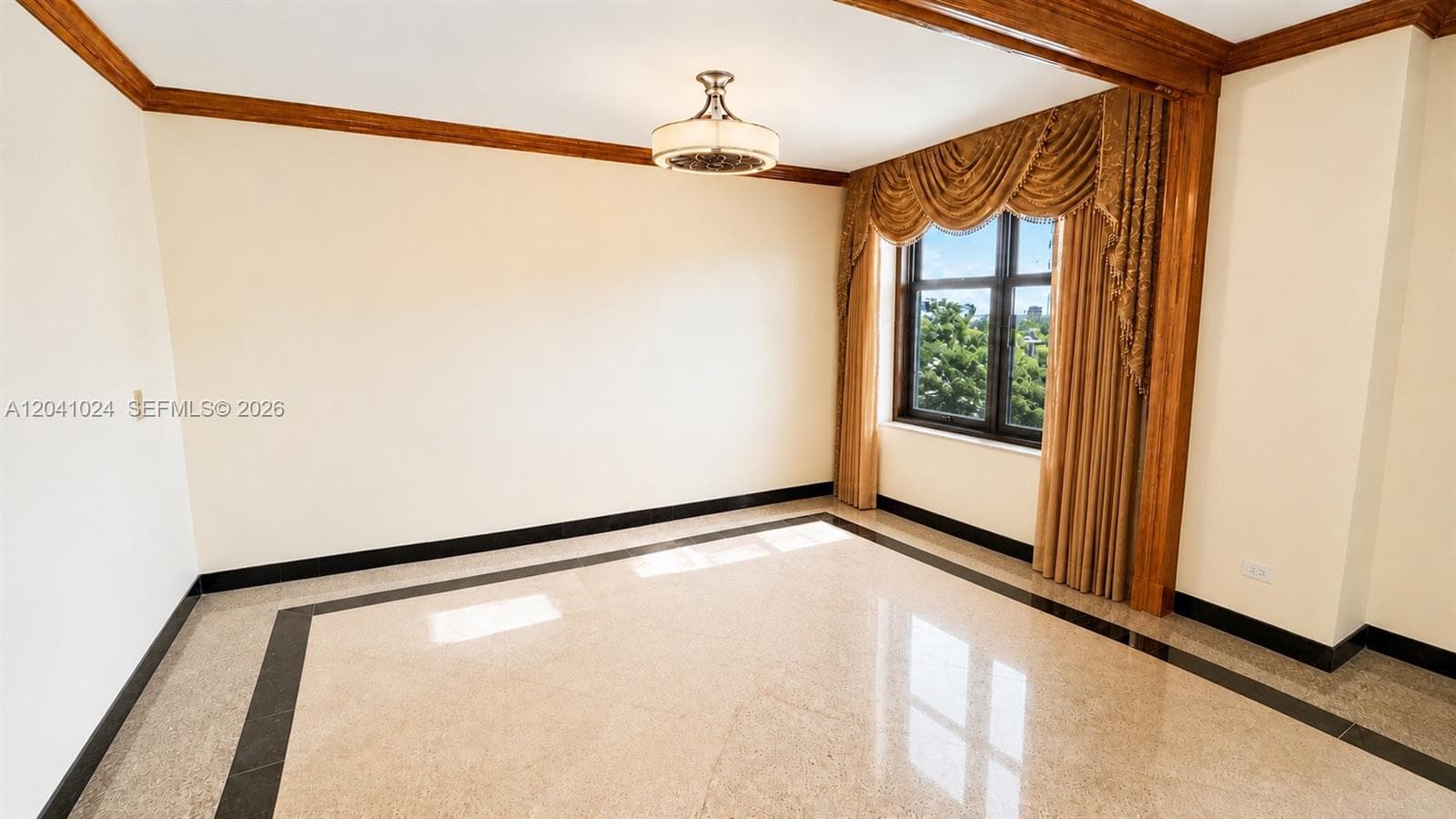 9801 Collins Ave 3U photo 10