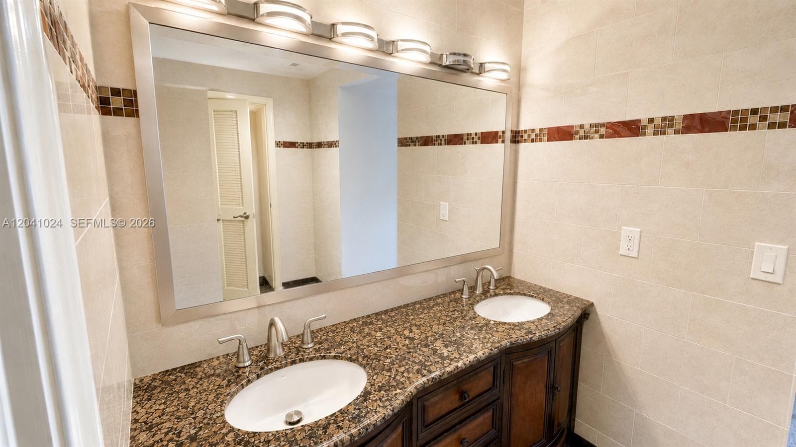 9801 Collins Ave 3U photo 18