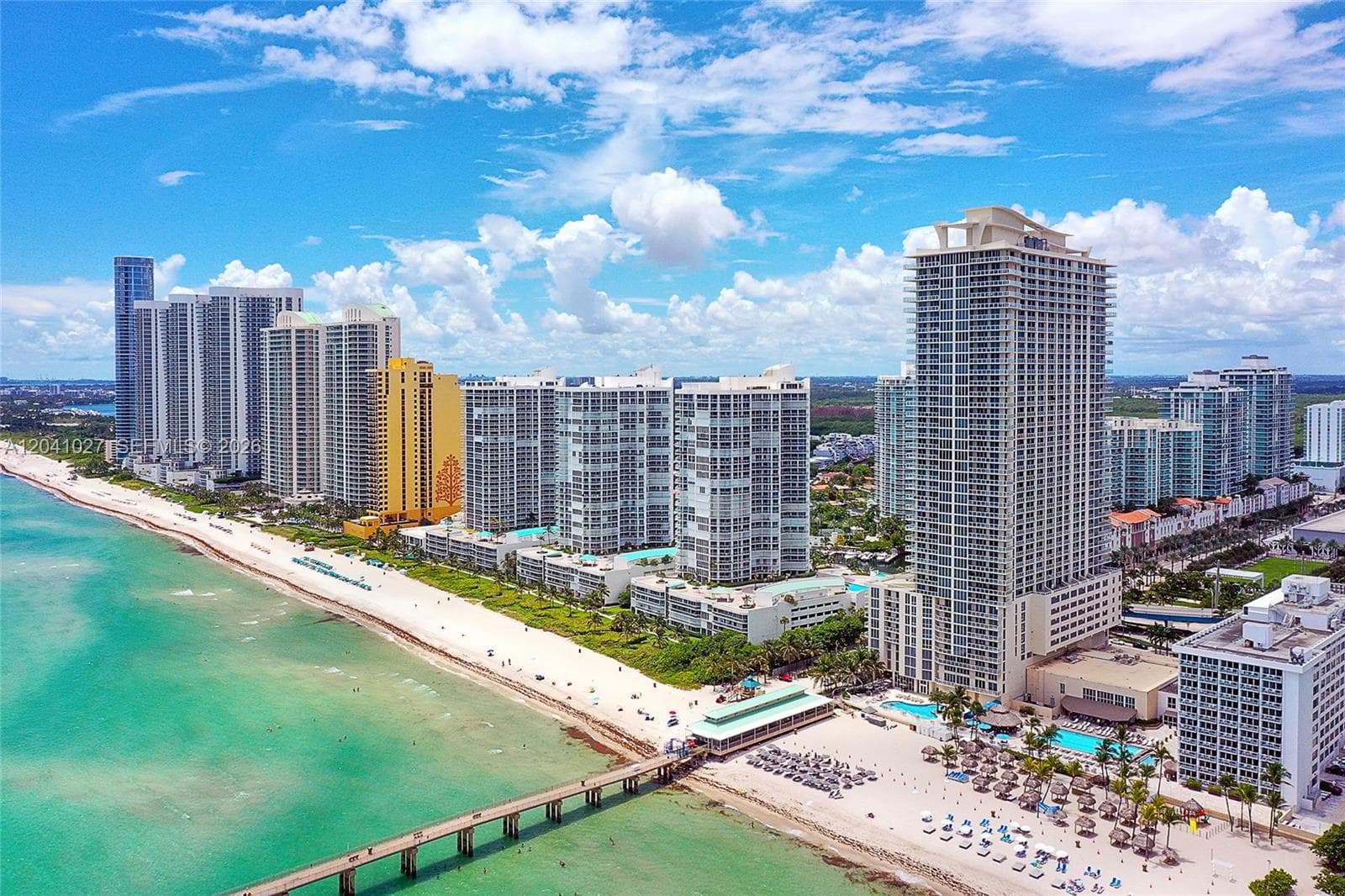 16699 Collins Ave 3309 photo 2