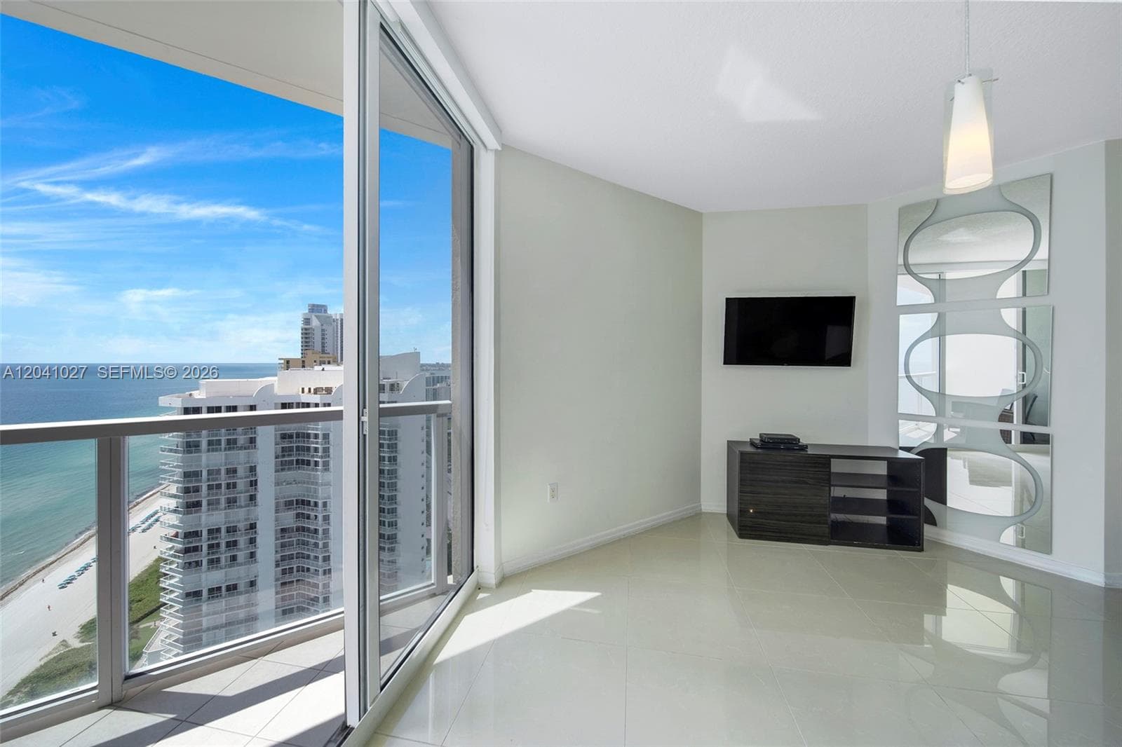 16699 Collins Ave 3309 photo 4