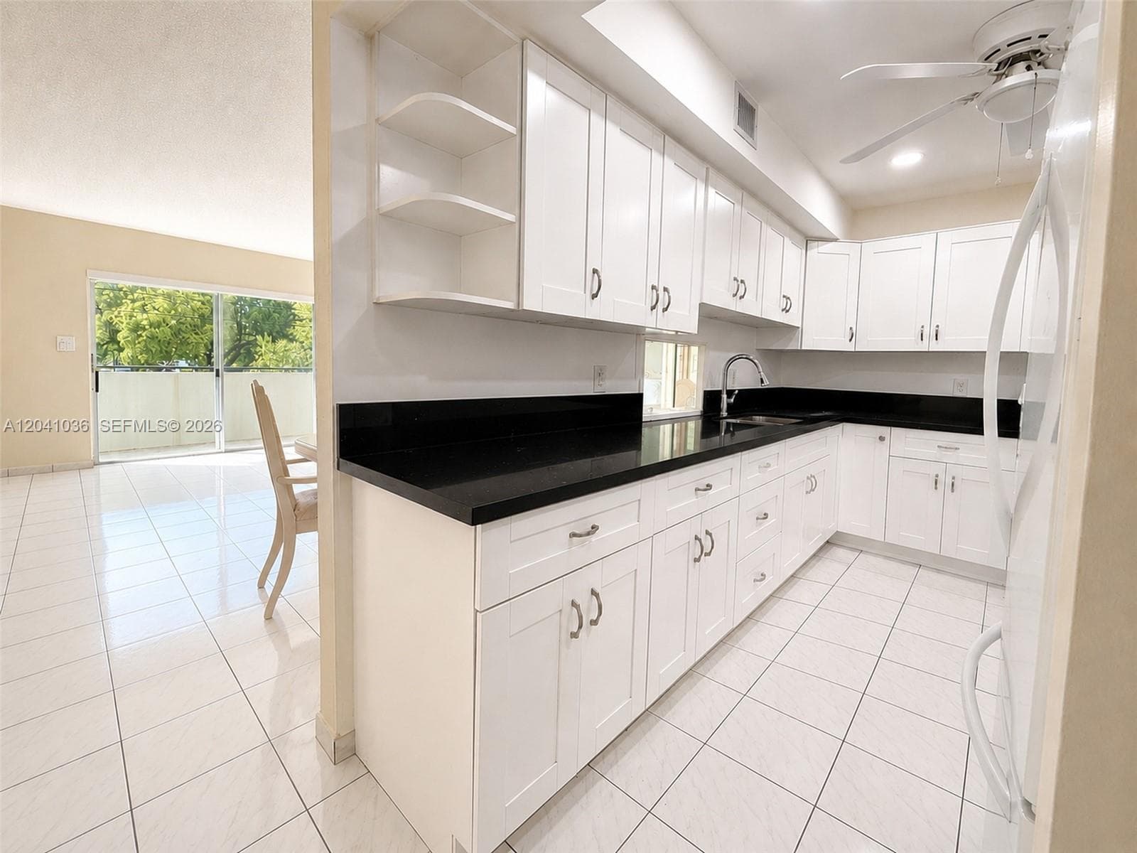 8024 Tatum Waterway Dr 2B photo 7