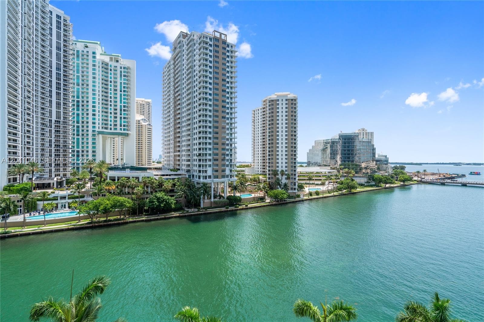 495 Brickell Ave BAY807 photo 3