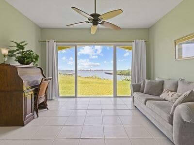 4 Harbour Isle Drive E 106 photo 17