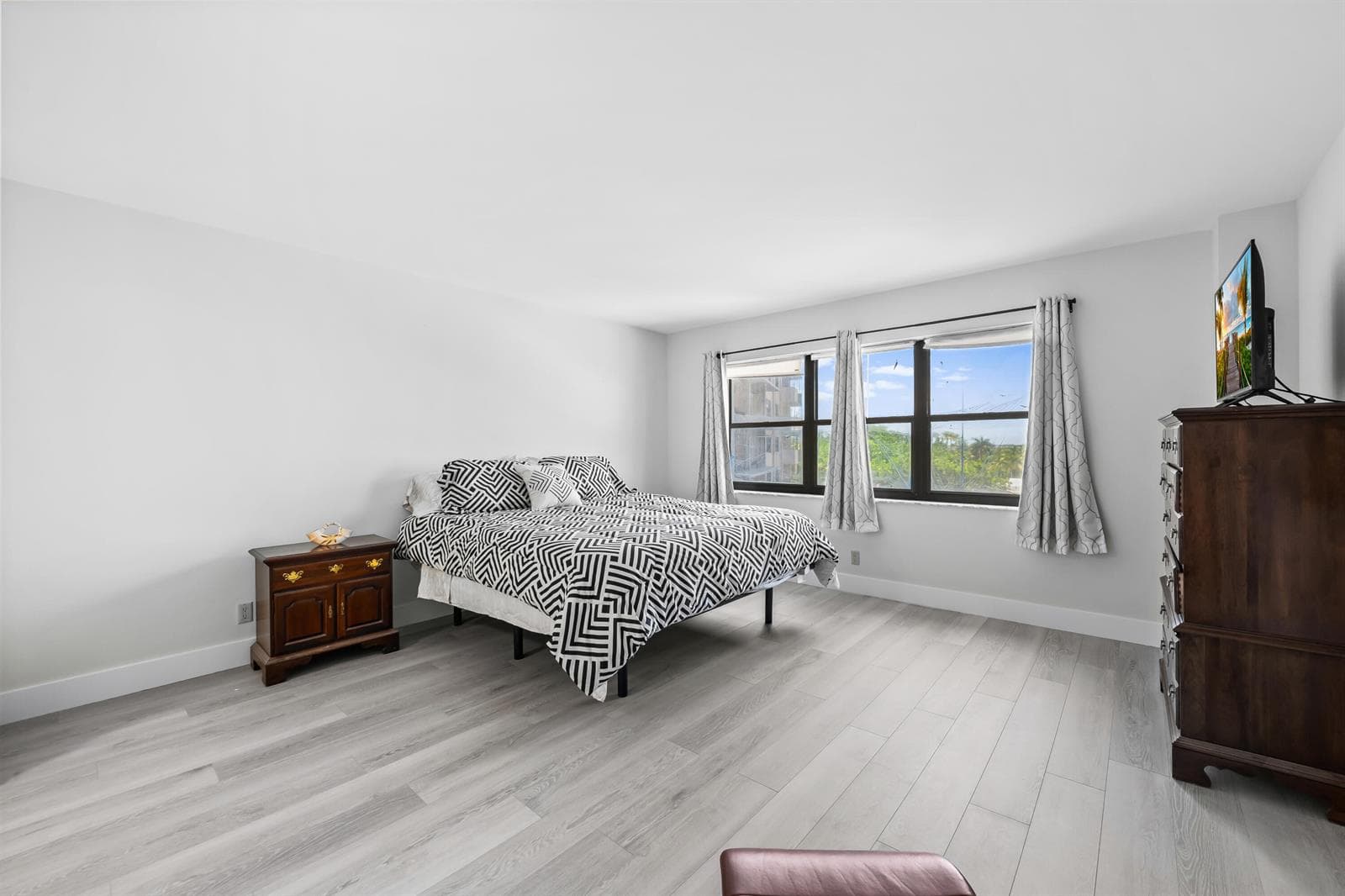 5100 N Ocean Boulevard 502 photo 13