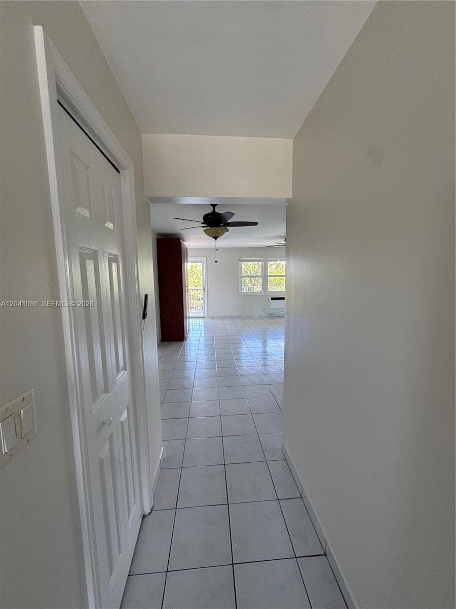 3922 NE 166th St S306 photo 5