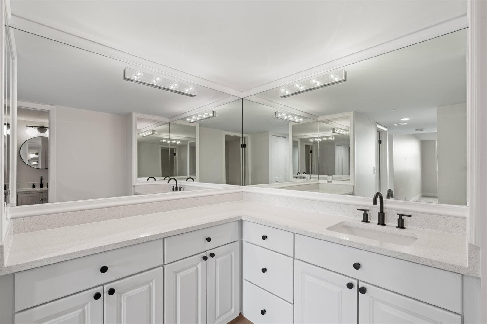 2900 NE 14th Street Causeway #605 photo 14