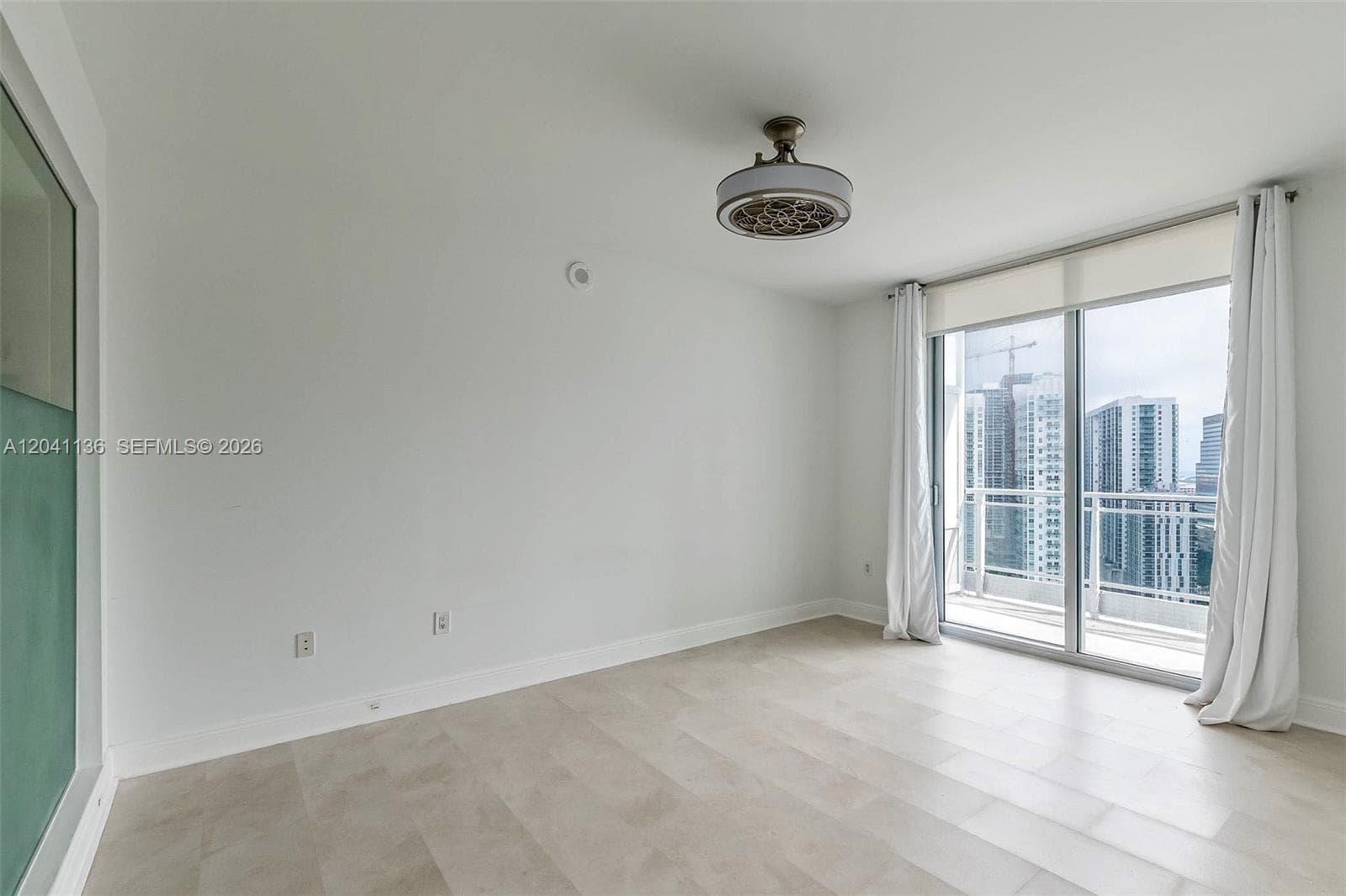 90 SW 3rd St 3211 photo 15