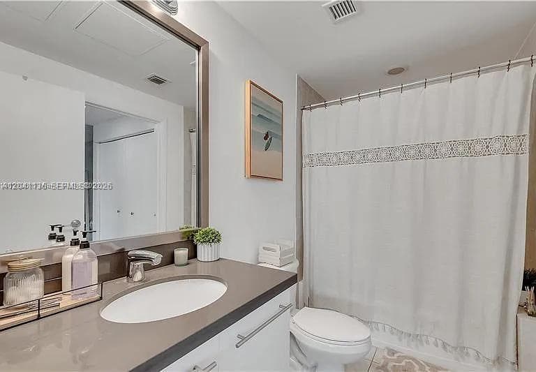 90 SW 3rd St 3211 photo 19