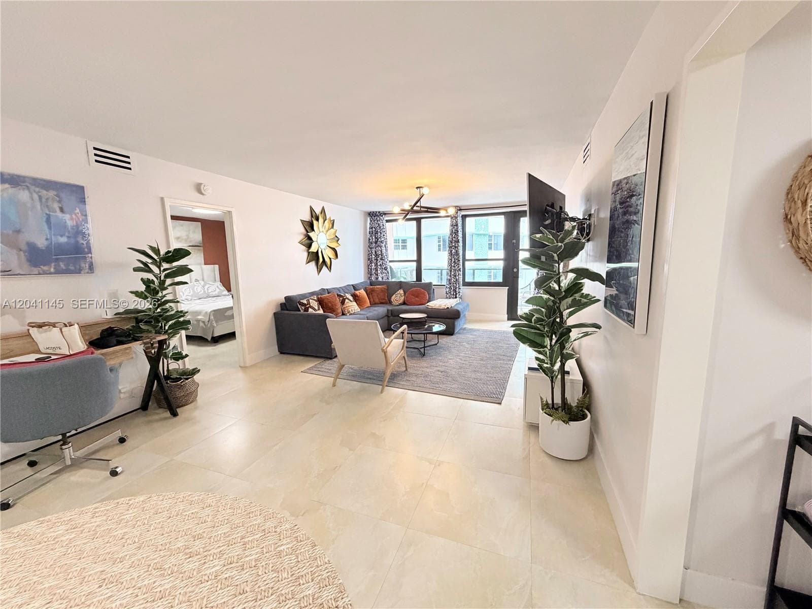 5225 Collins Ave 914 photo 11
