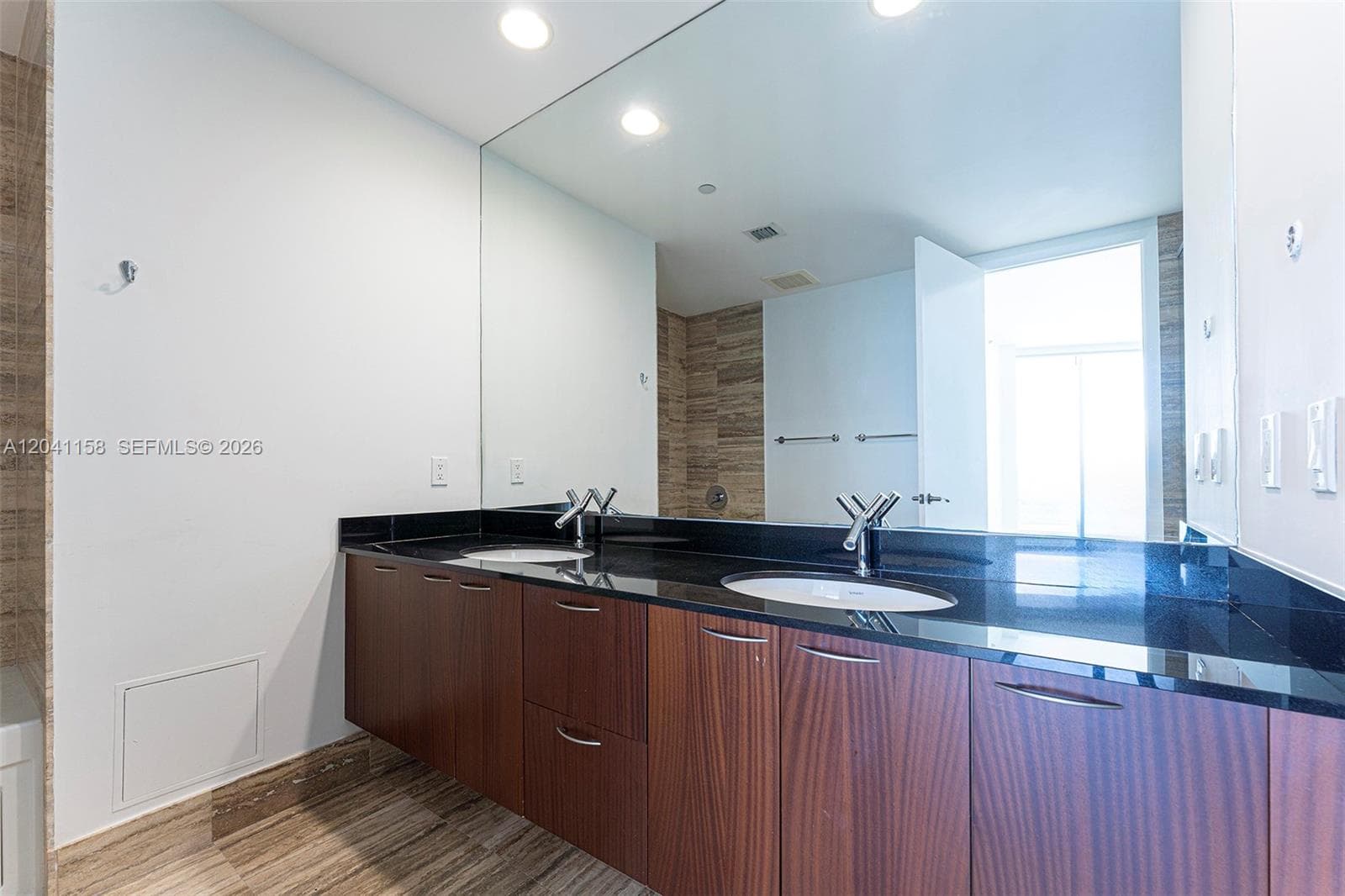 15901 Collins Ave 2805 photo 22