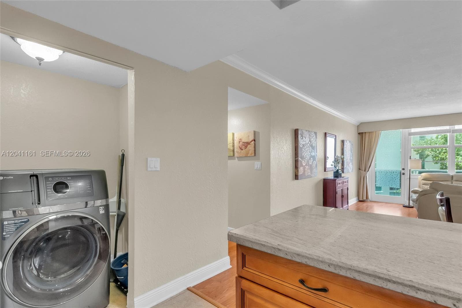 3725 S Ocean Dr 422 photo 14