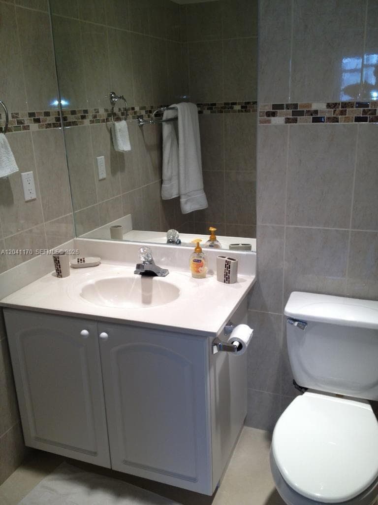 3901 S Ocean Dr 8C photo 7