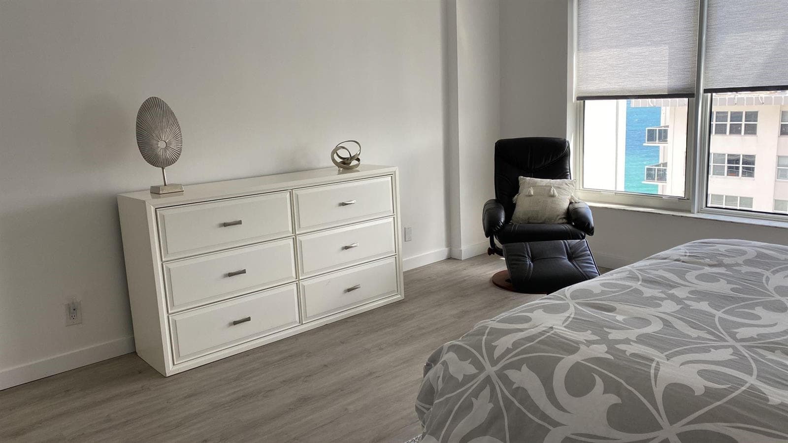 3750 Galt Ocean Drive 1803 photo 13