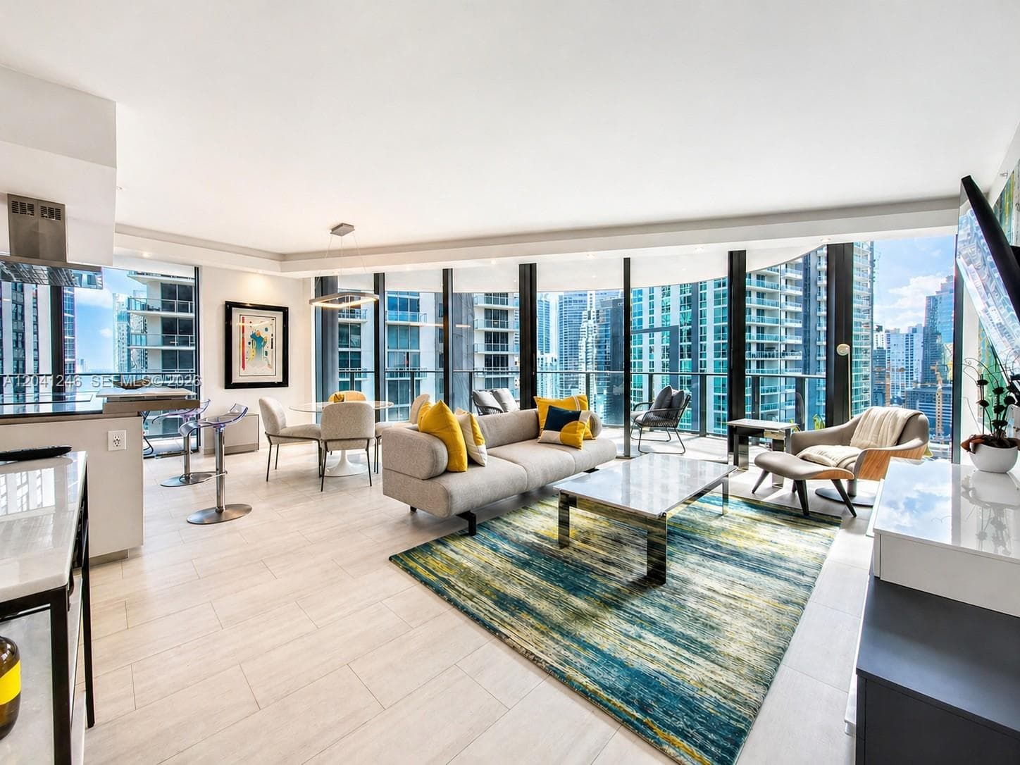 1000 Brickell Plz 2101 photo 1