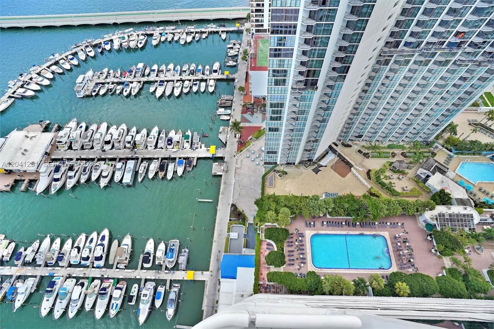 1717 N Bayshore Dr D-3931 photo 17