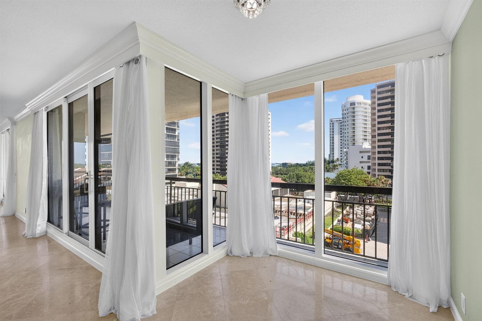 4000 N Ocean Drive 403 photo 22