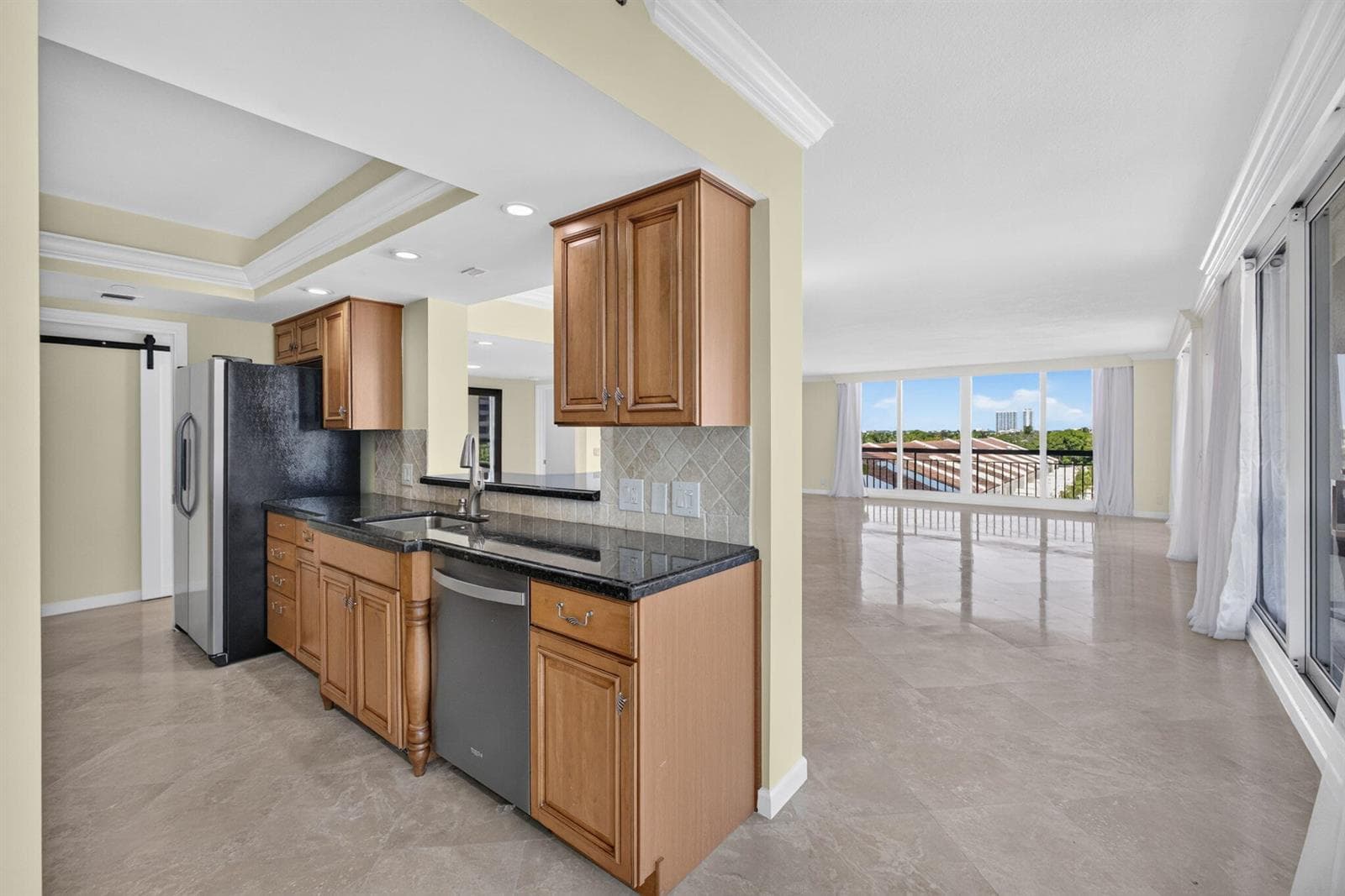 4000 N Ocean Drive 403 photo 24