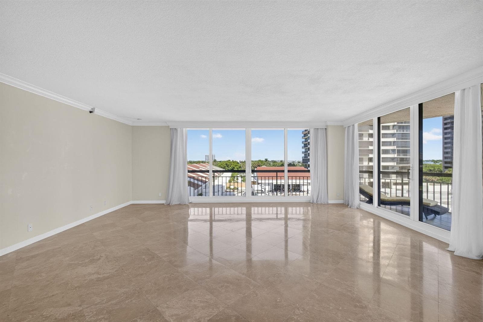 4000 N Ocean Drive 403 photo 18