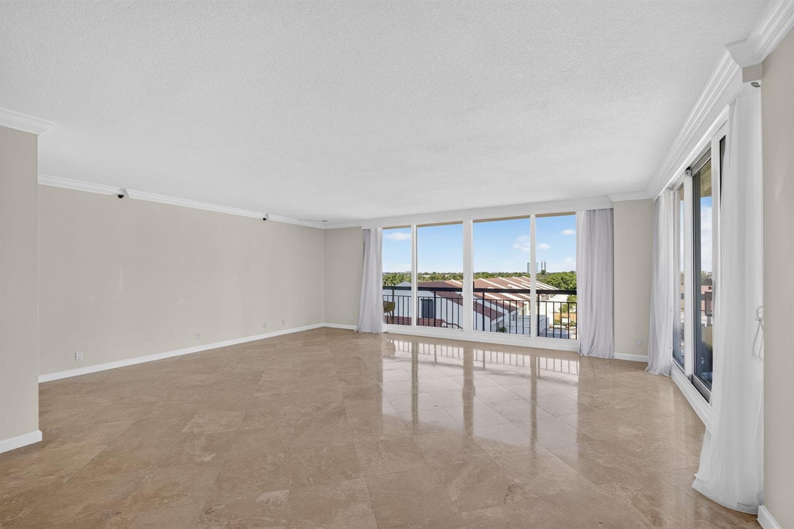 4000 N Ocean Drive 403 photo 19