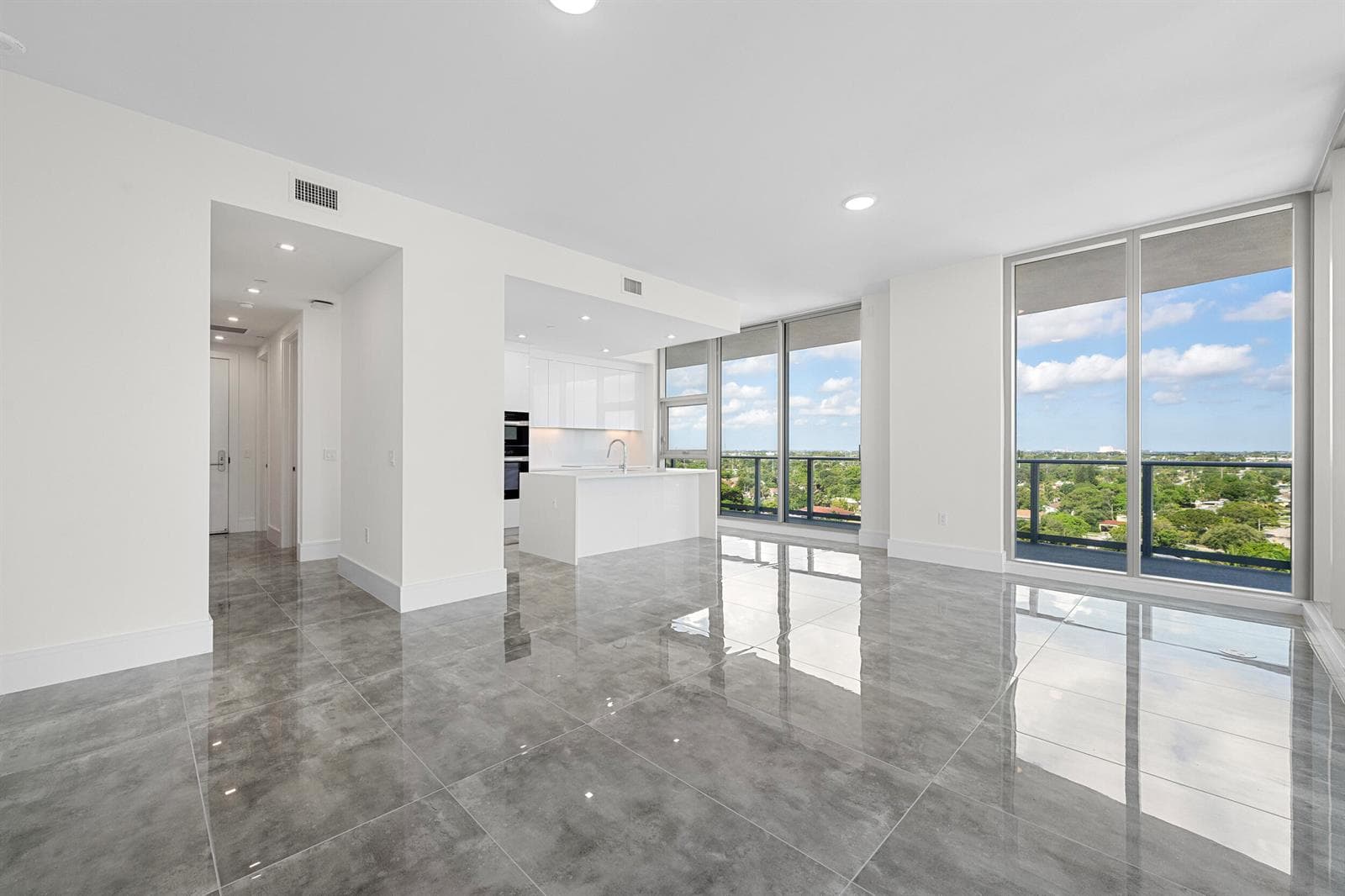 220 Lake Shore Drive 923 photo 9