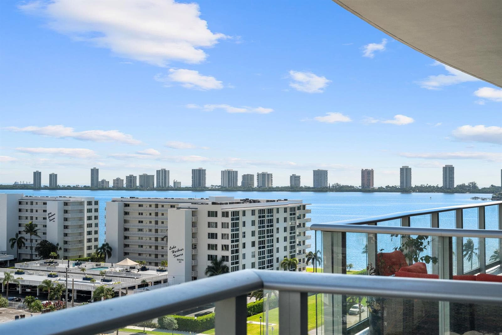 220 Lake Shore Drive 923 photo 24