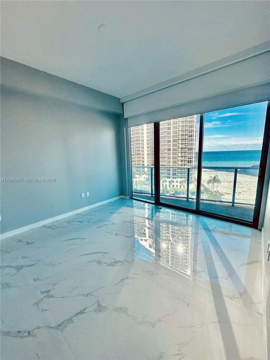 17550 Collins Ave 803 photo 6