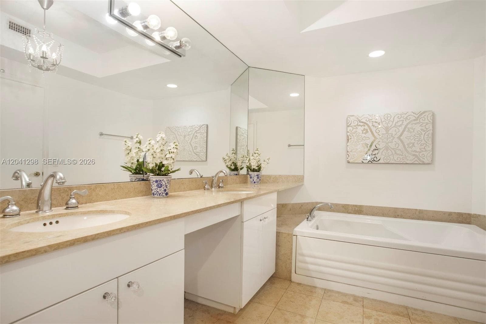 4775 Collins Ave 2508 photo 19