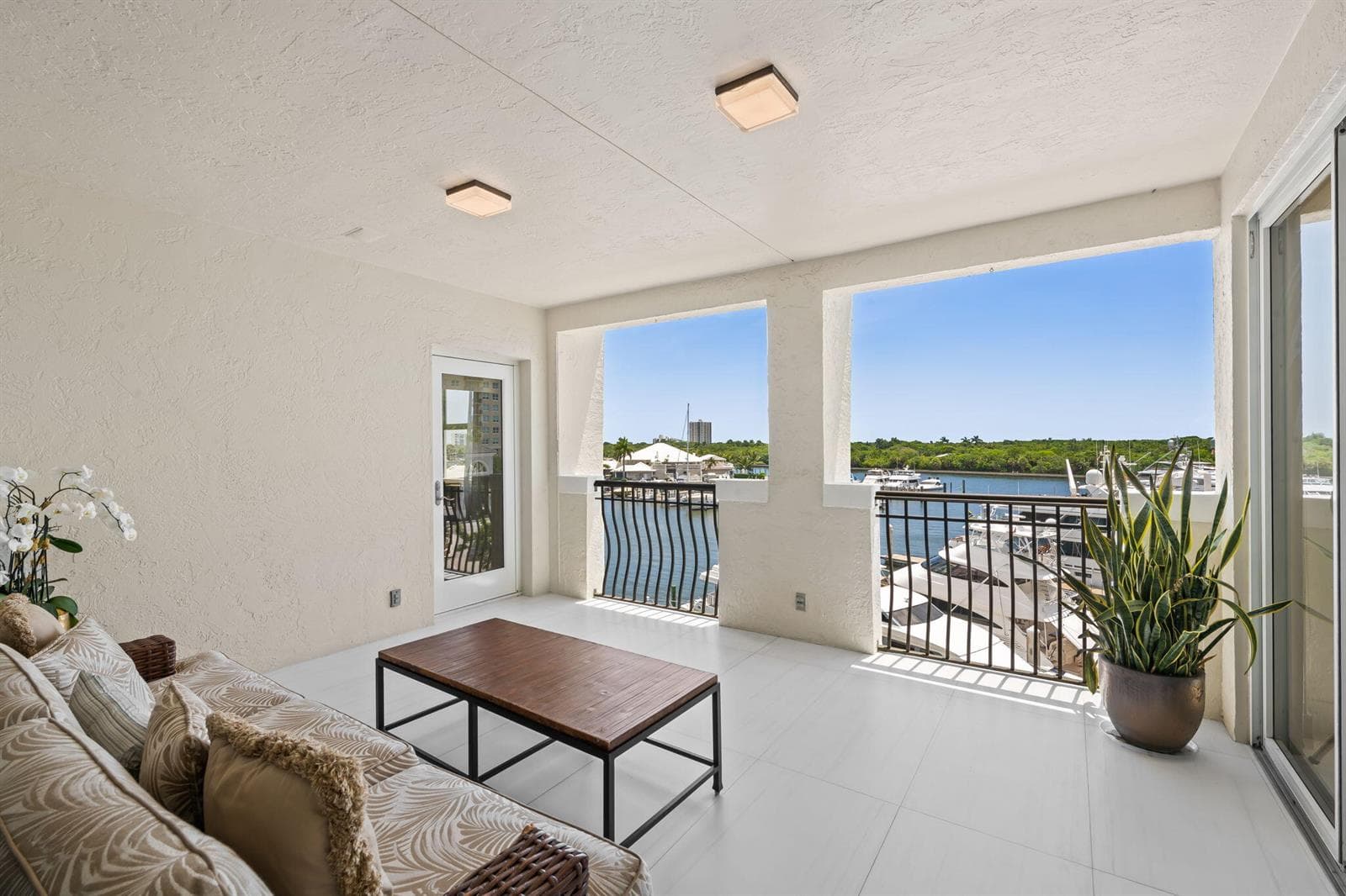 1050 Seminole Drive Phb photo 17