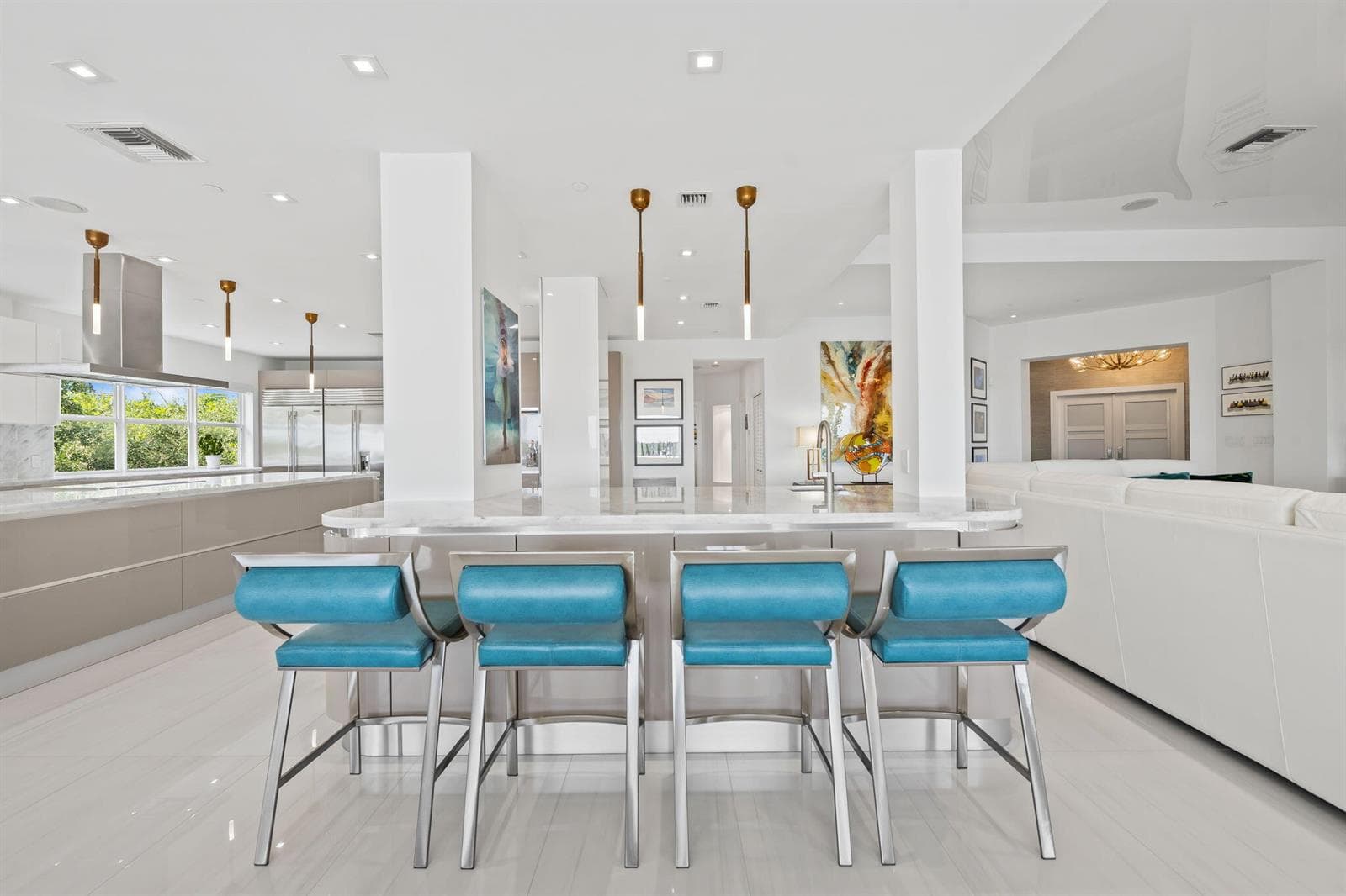 1050 Seminole Drive Phb photo 9