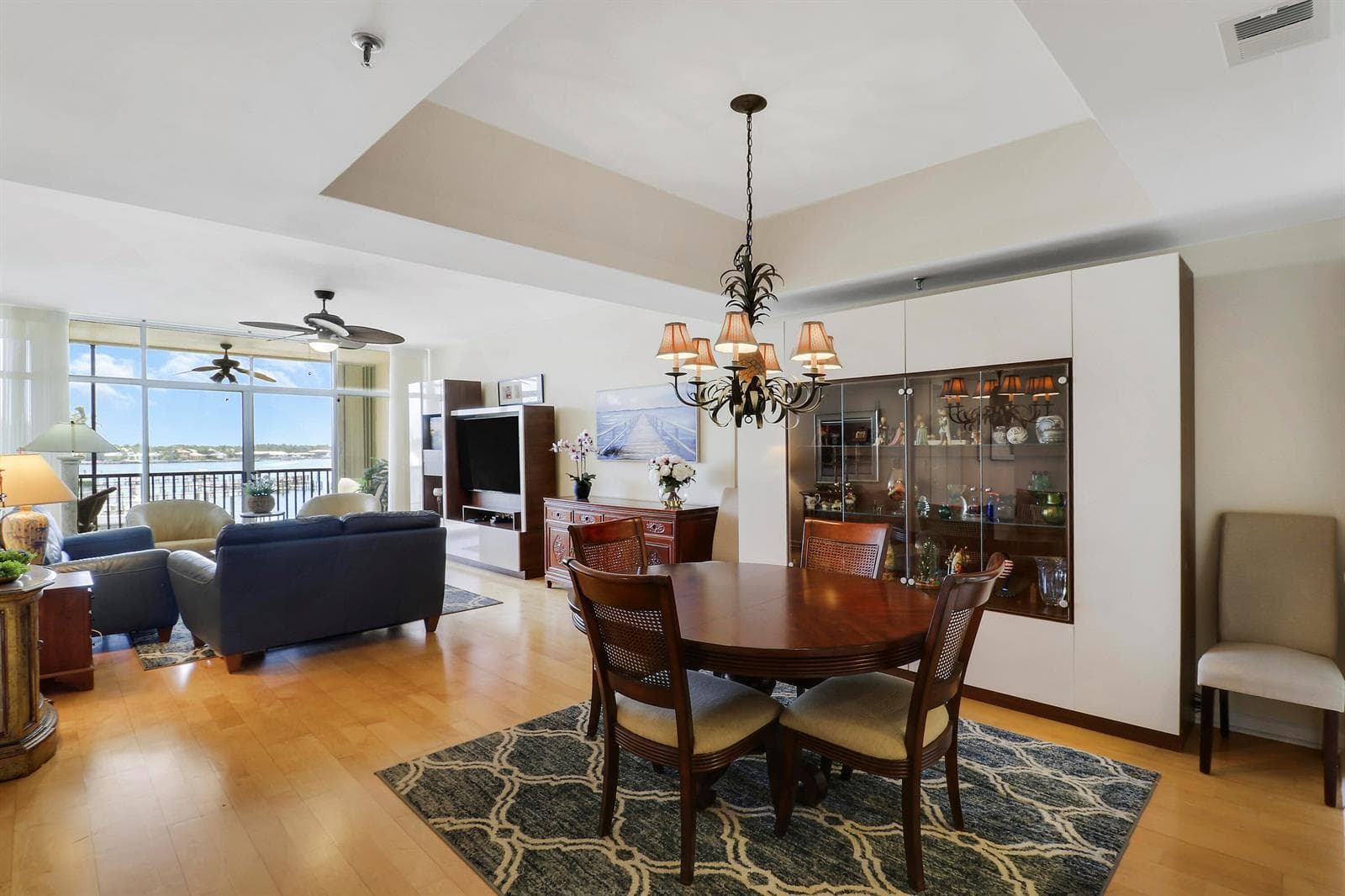 11370 Twelve Oaks Way 416 photo 17