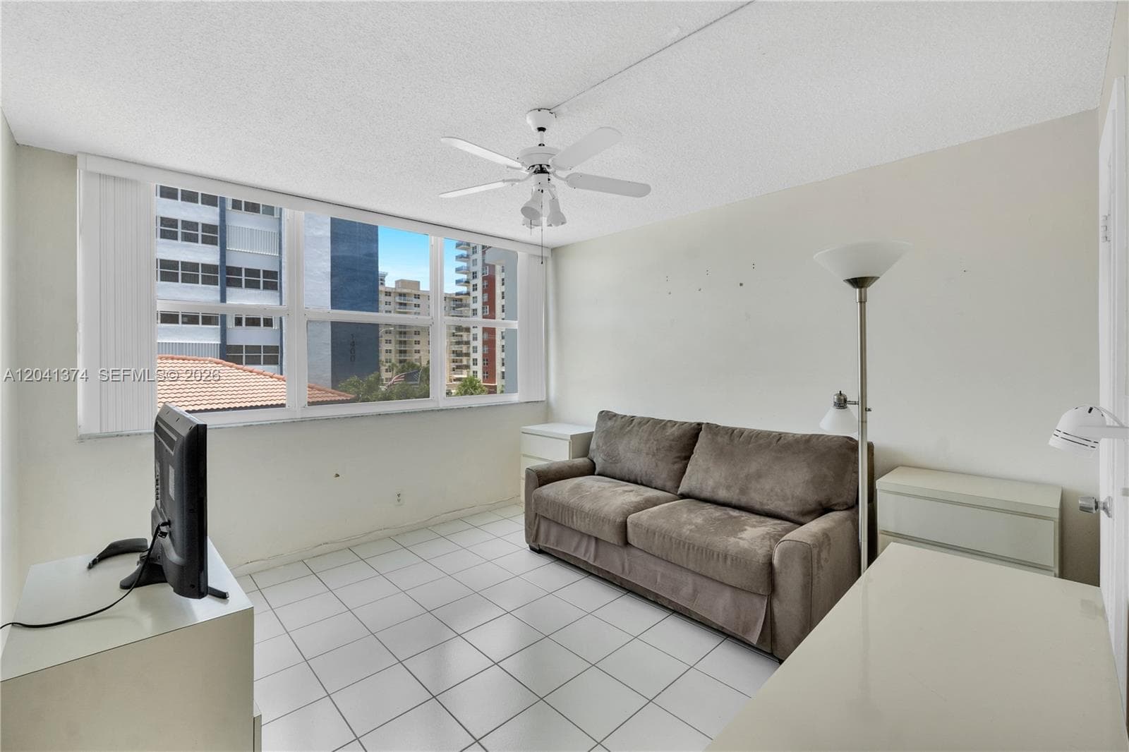 1410 S Ocean Dr 304 photo 16