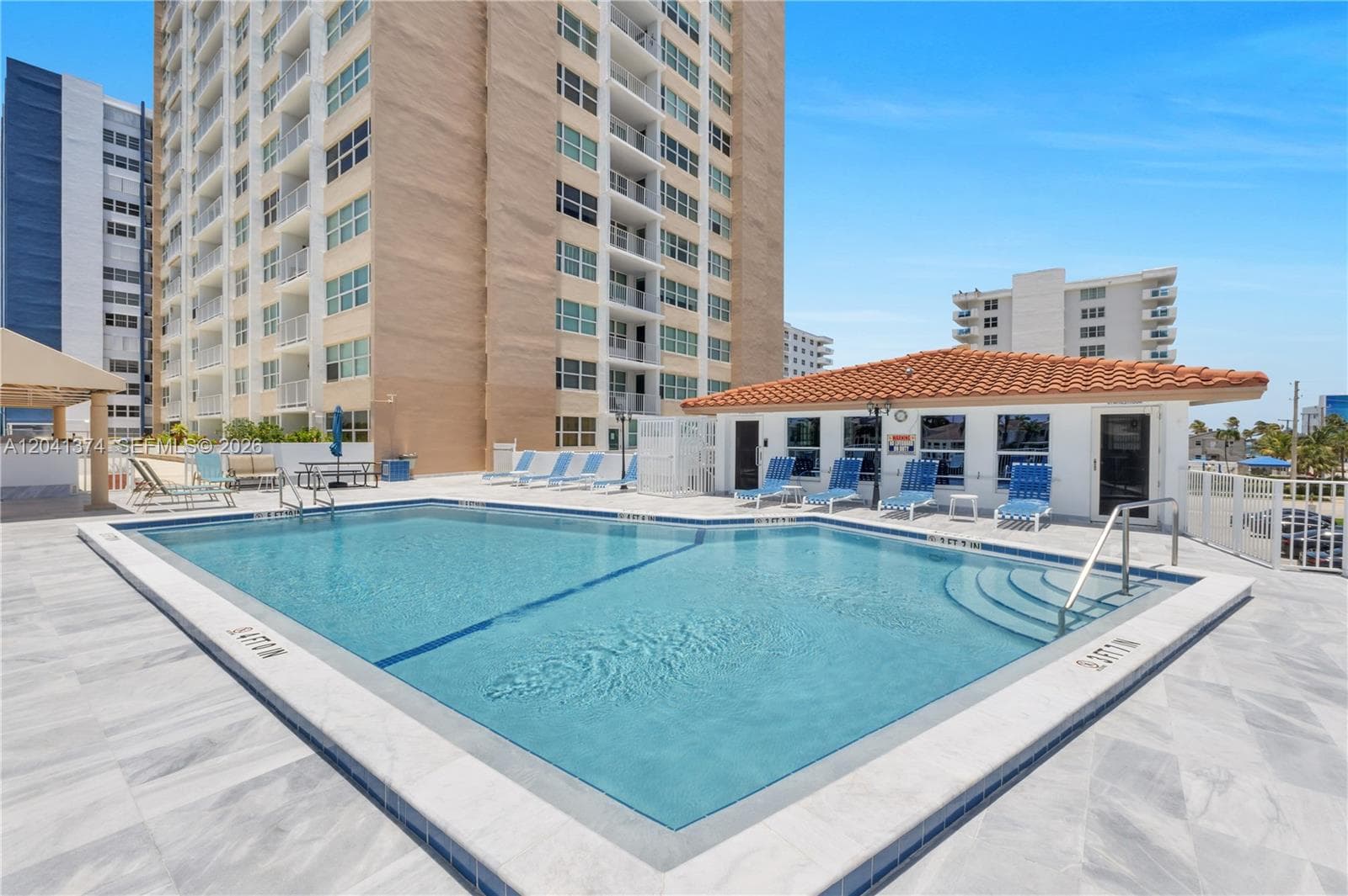 1410 S Ocean Dr 304 photo 24