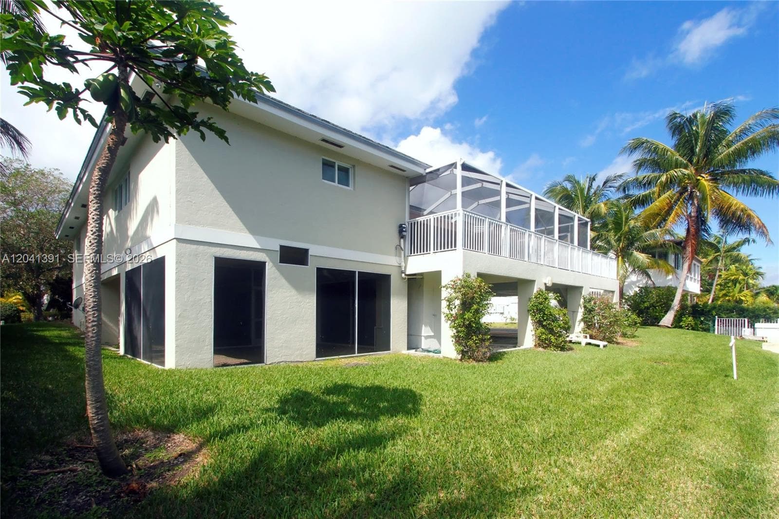 13005 Zambrana St photo 19